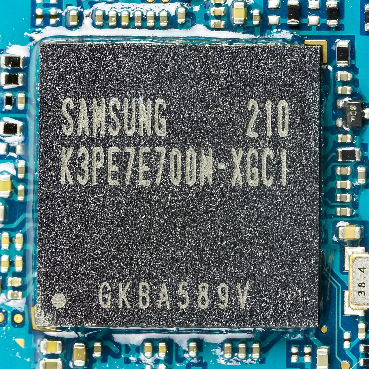 移动 DRAM 颗粒