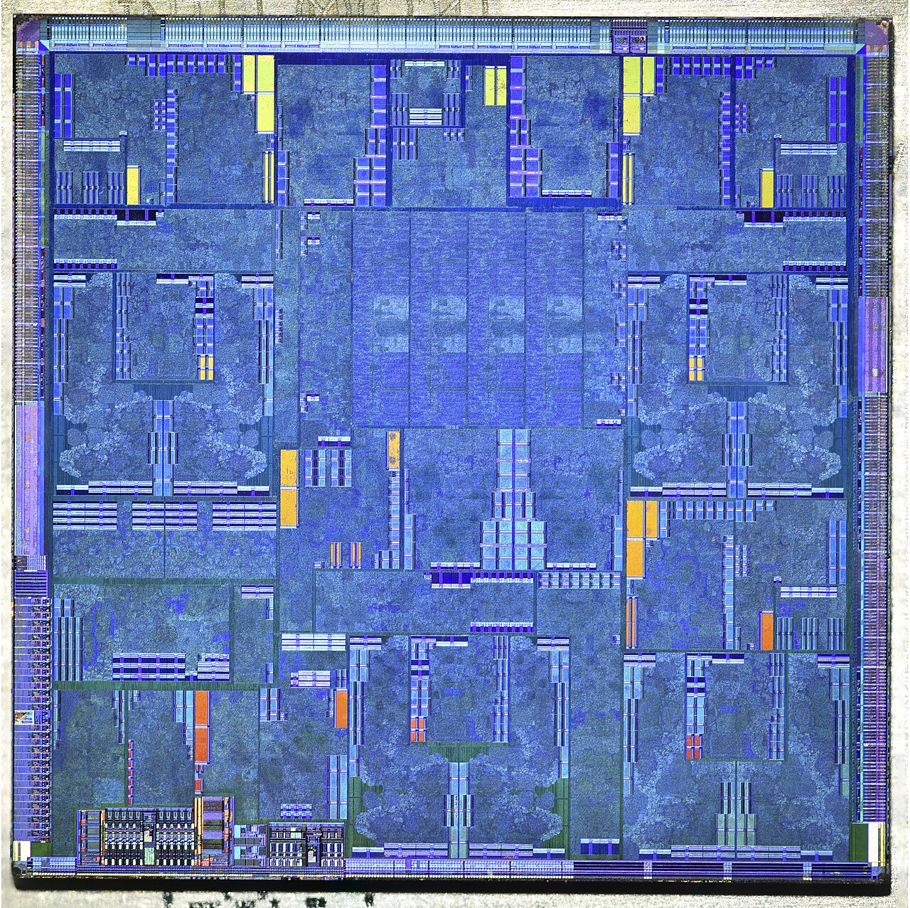 GPU 裸片实拍